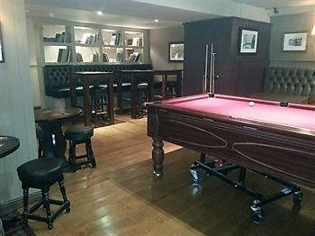 Holland Arms Hotel Gaerwen Eksteriør bilde